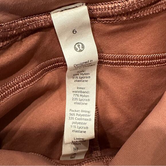 Lululemon Ribbed Contoured High Rise Short 8" - Picture 7 of 7